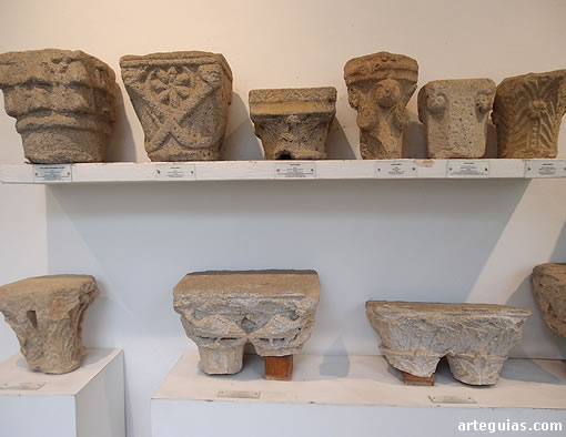 Museo Provincial de Lugo: capiteles rom&aacute;nicos