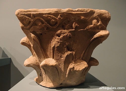 Museo de Zaragoza: capitel rom&aacute;nico