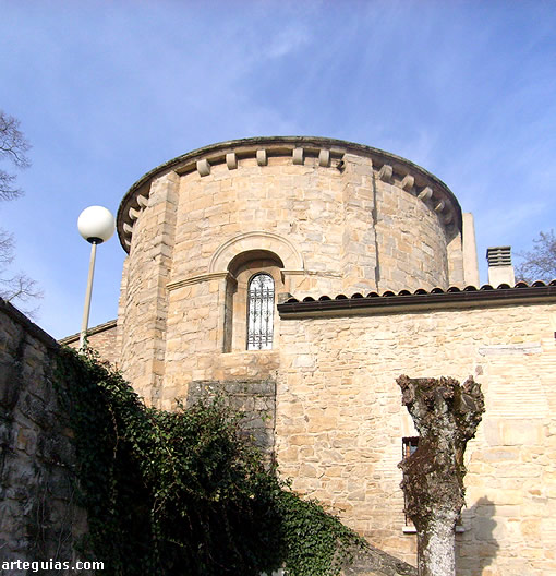 Iglesia parroquial de San Emeterio y San Celedonio de Cizur Menor