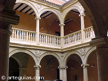 Patio interior del Palacio