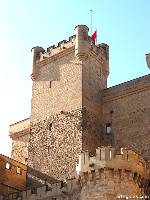 Torre de la Vit, convertida en  Torre del Homenaje en la restauraci&oacute;n