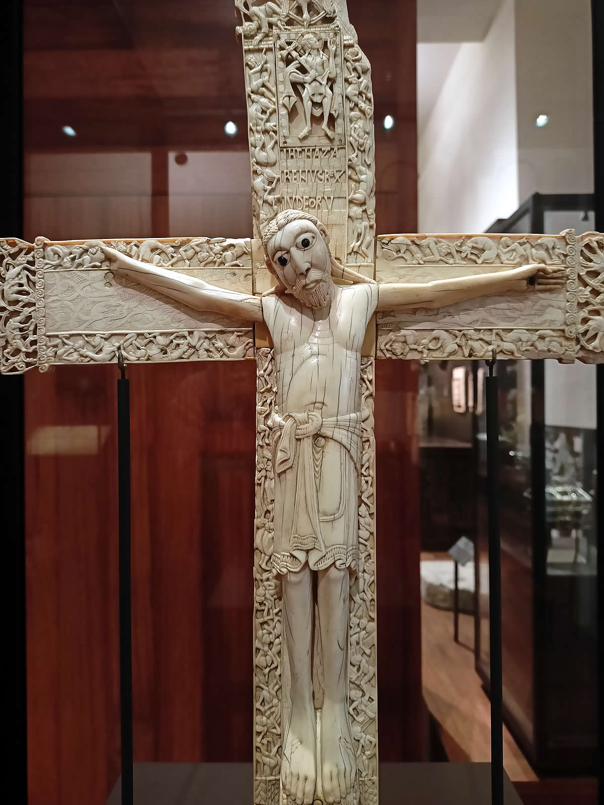Cristo de marfil llamado de Don Fernando y Do&ntilde;a Sancha, en el MAN