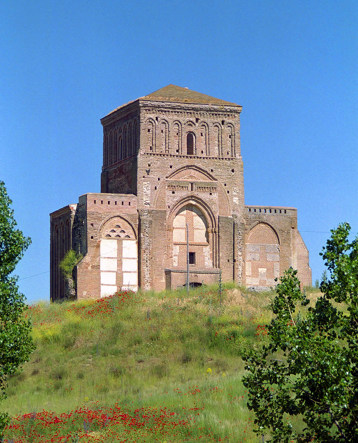 La Lugareja, de estilo mud&eacute;jar (provincia de &Aacute;vila)