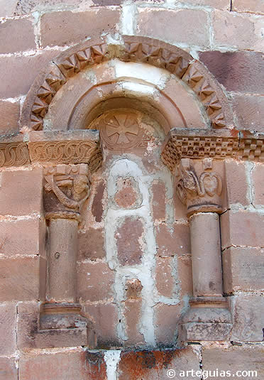 Ventanal del &aacute;bside