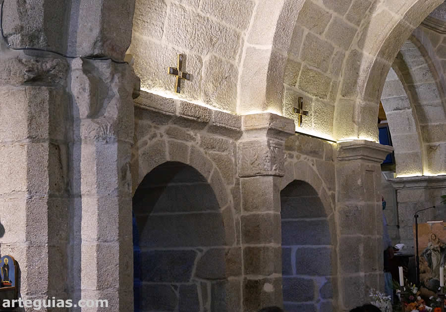 Muro norte del &aacute;bside rom&aacute;nico