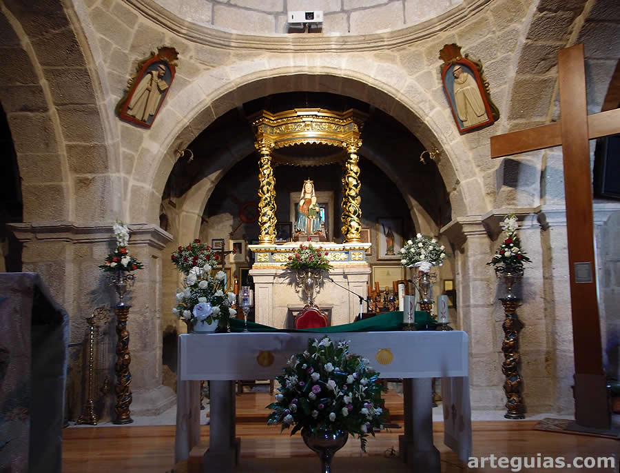 La imagen de Nuestra Se&ntilde;ora de la Fuente de A Franqueira en su actual emplazamiento
