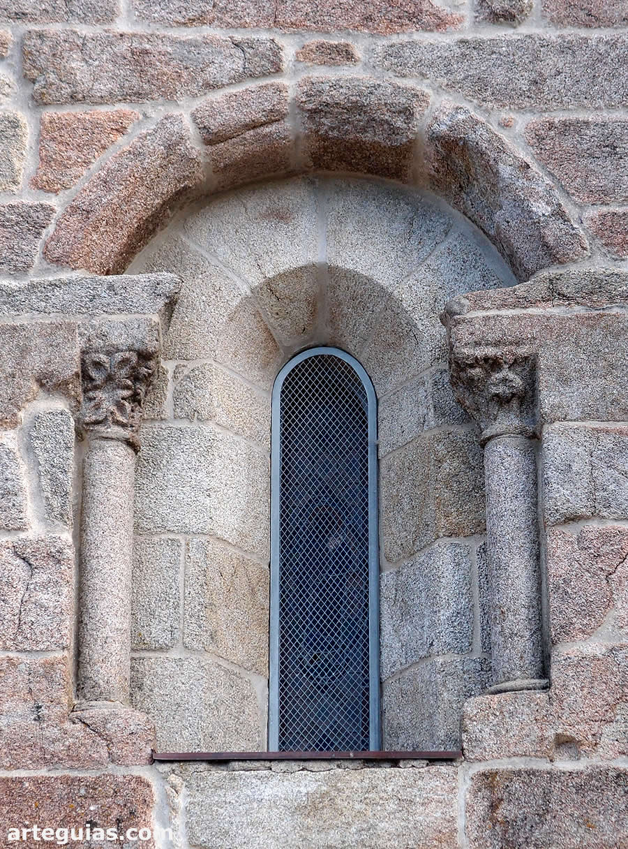 Ventanal meridional rom&aacute;nico