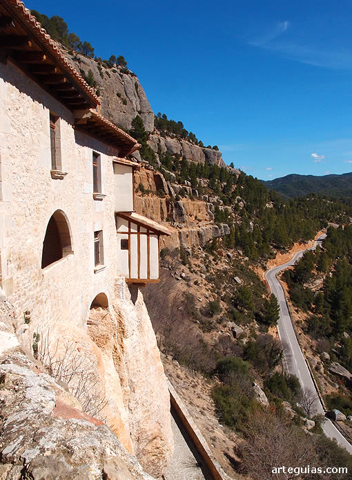 Vistas desde uno de los miradores del Santuario de la Balma