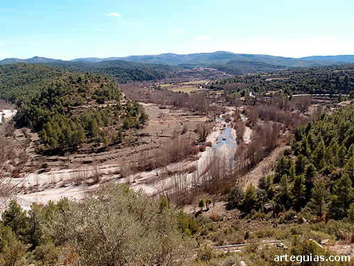Al fondo, Zorita del Maestrazgo