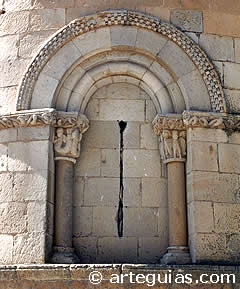 El rom&aacute;nico rural es uno de los alicientes del entorno de Riaza