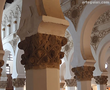 La Sinagoga de Santa Mar&iacute;a La Blanca es uno de los edificios medievales m&aacute;s bellos de Toledo