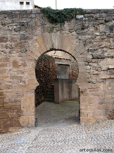 Arco califal. &Aacute;greda