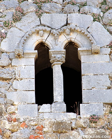 Ventana de la torre del homenaje