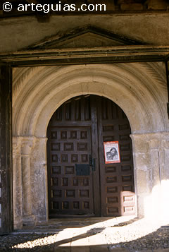 Zayas de B&aacute;scones es otro pueblo pr&oacute;ximo a Langa de Duero que conserva restos rom&aacute;nicos