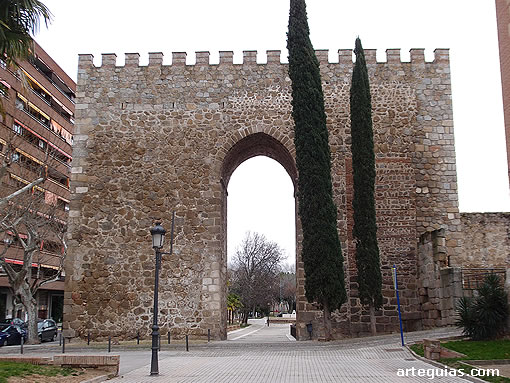Una de las torres albarranas