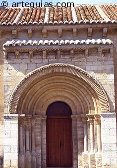 Portada de la iglesia de Arroyo de la Encomienda, junto a Simancas