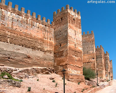 Castillo de Burgalimar de Ba&ntilde;os de la Encina