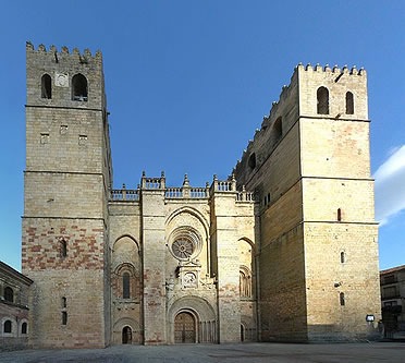 Espectacular fachada de la catedral