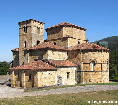 Aspecto exterior de la Colegiata de Casta&ntilde;eda