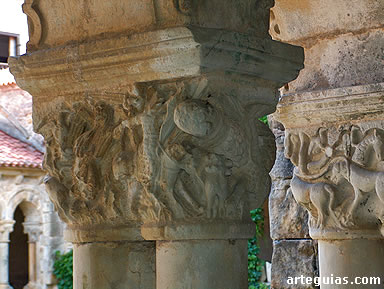 Claustro de la Colegiata de Santillana del Mar