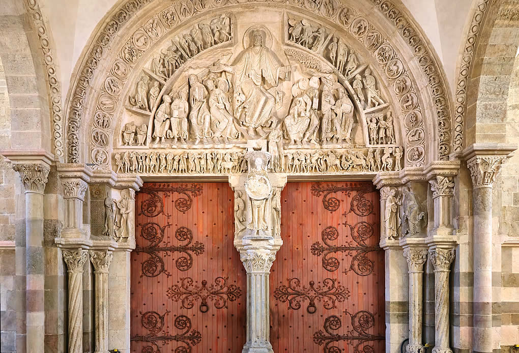 Viaje. Borgo&ntilde;a: Abad&iacute;as Rom&aacute;nicas y Pueblos Pintorescos entre Vi&ntilde;edos