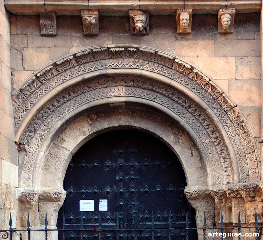 Iglesia de San Juli&aacute;n y Santa Basilisa, Salamanca
