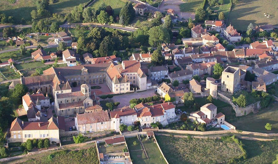 Semur-en-Brionnais
