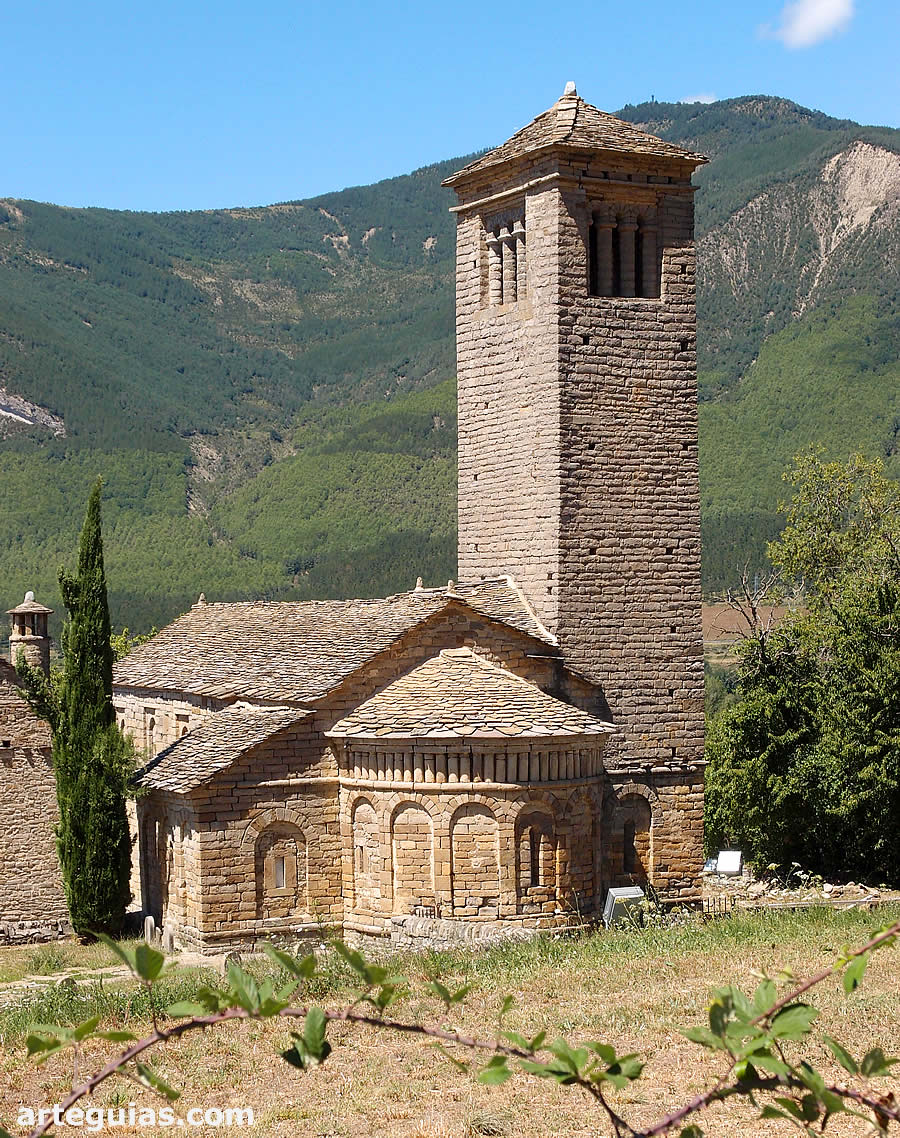 Iglesias de la Arquitectura del Serrablo