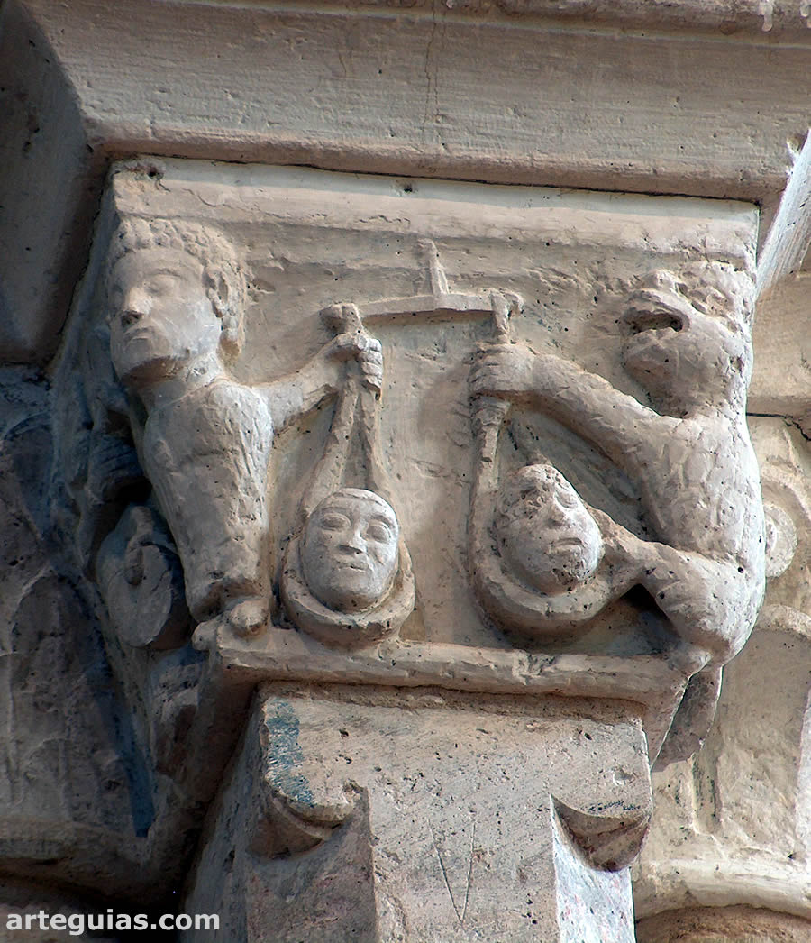 Capiteles interiores de Wamba. Valladolid