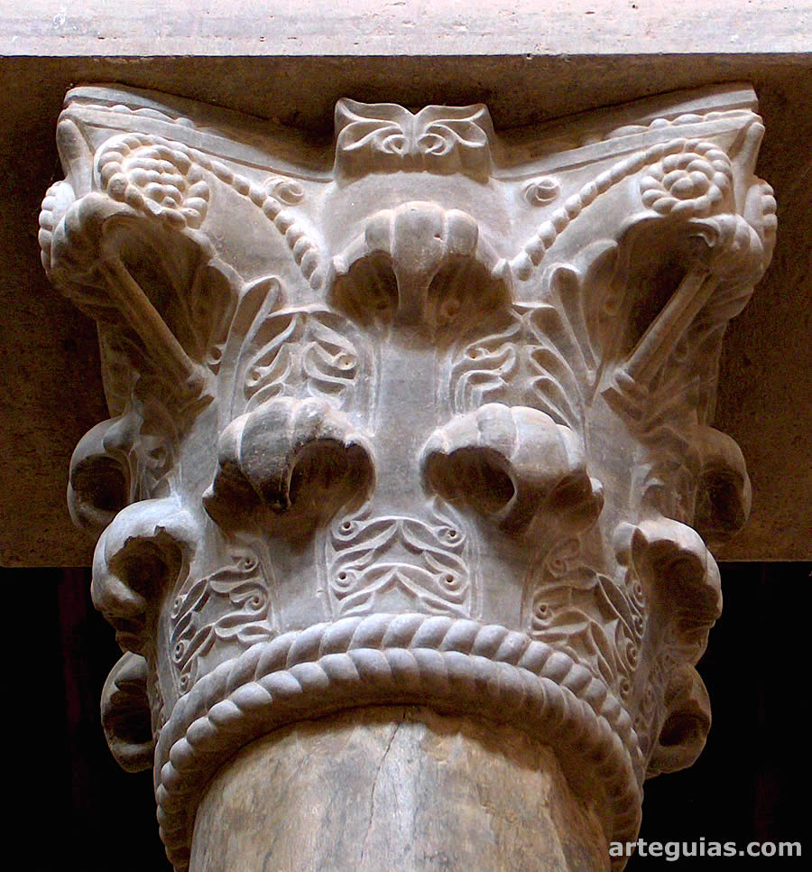 Capitel moz&aacute;rabe de San Cebri&aacute;n de Mazote