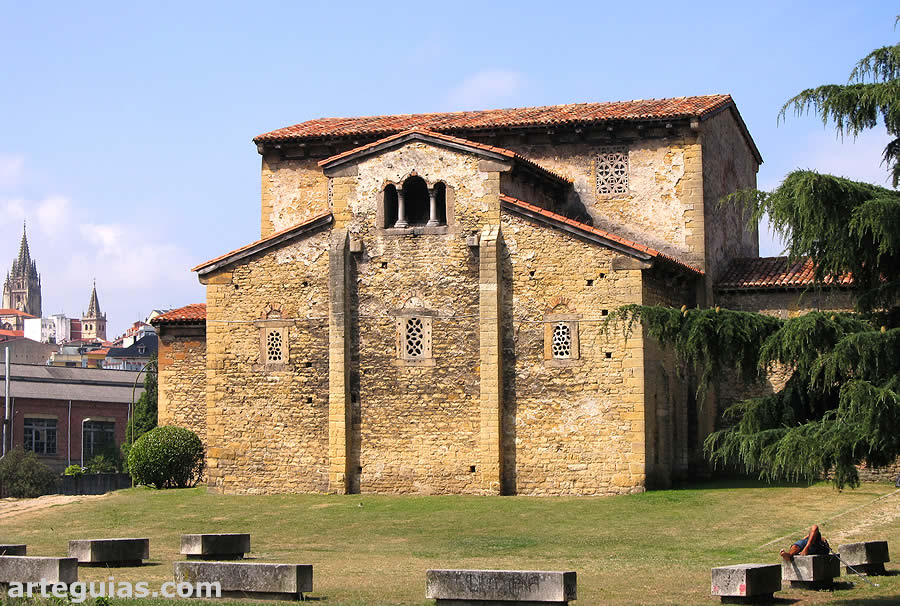 Viaje a Oviedo: San Juli&aacute;n (Santullano) de los Prados