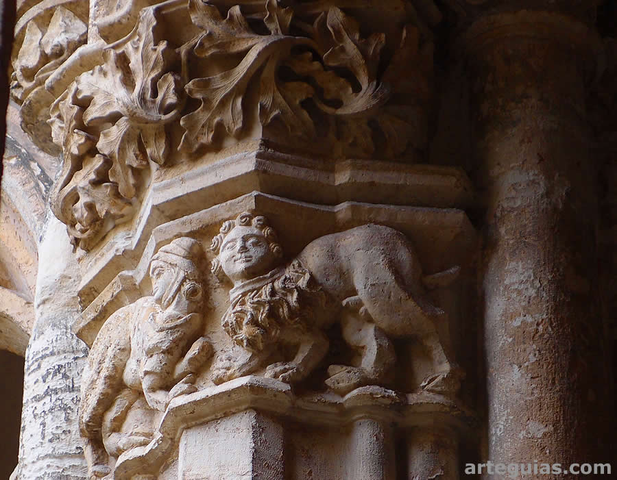 Claustro de la Catedral de Oviedo
