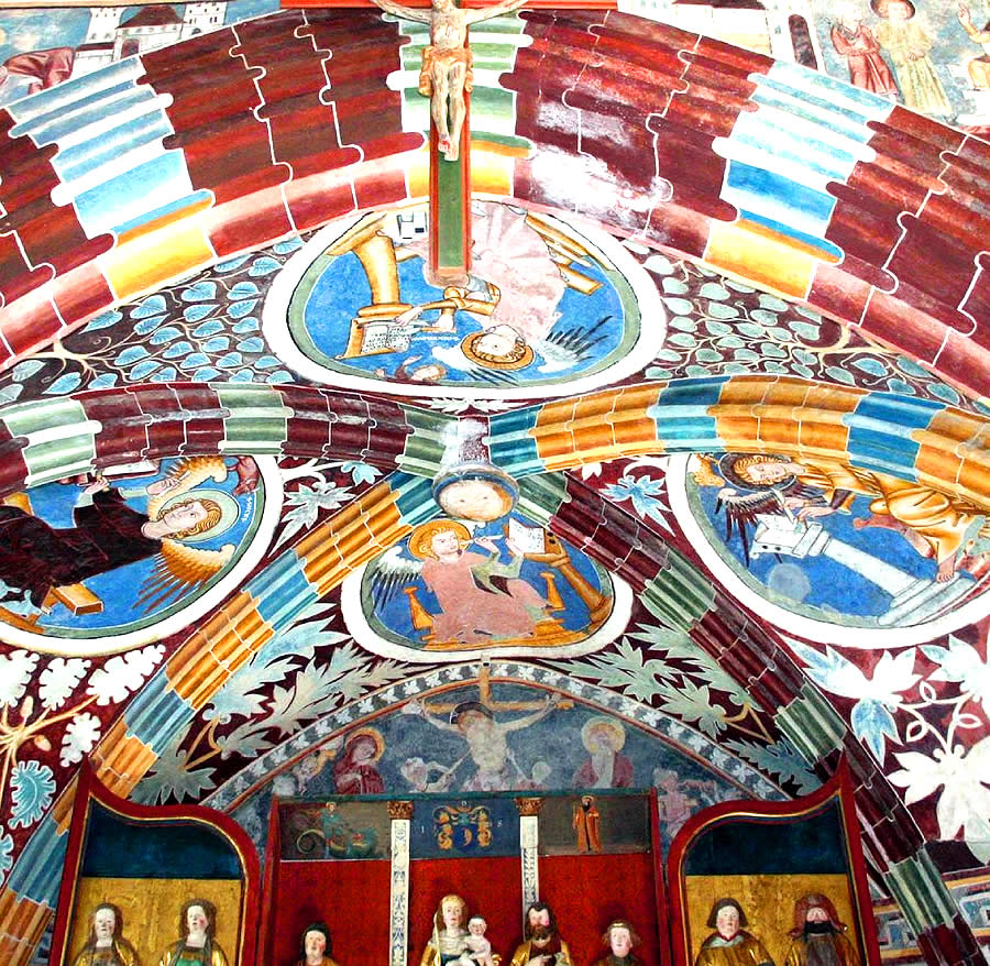 Iglesia de Sogn Gieri (Rh&auml;z&uuml;ns): b&oacute;veda de la Iglesia de Sogn Gieri (Rh&auml;z&uuml;ns)