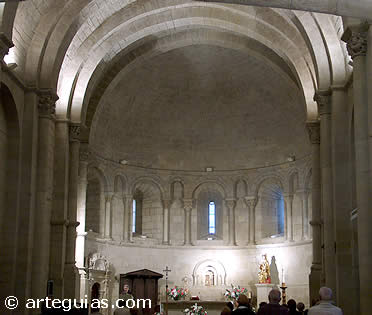 Interior del &aacute;bside de la iglesia de Santa Mar&iacute;a de Uncastillo, Zaragoza